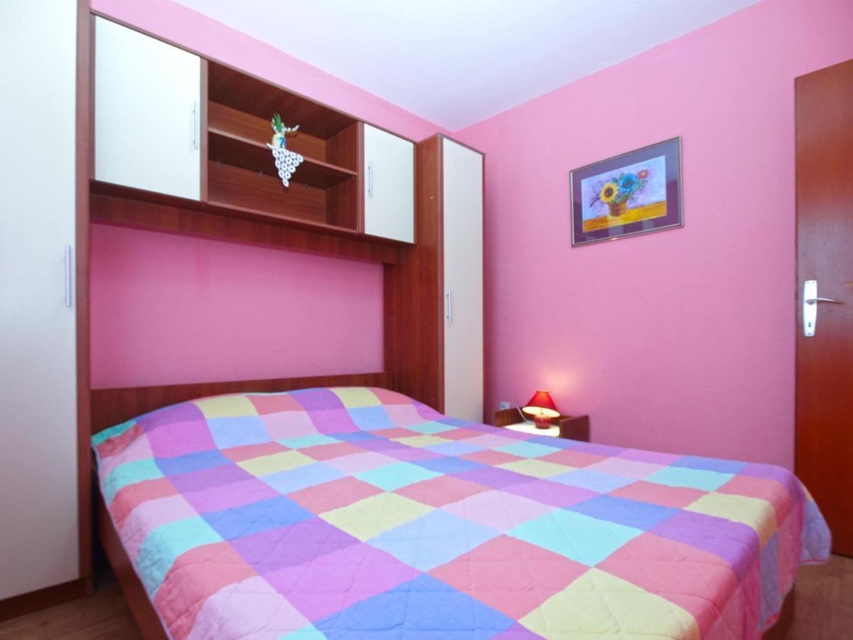 Apartment Nikica 782 プーラ エクステリア 写真