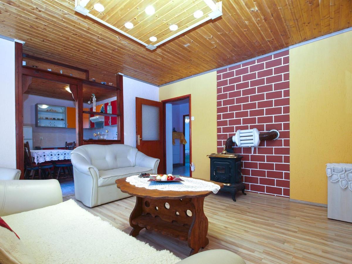 Apartment Nikica 782 プーラ エクステリア 写真